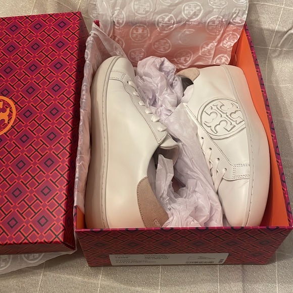 Tory Burch logo sneaker 8.5 - Picture 6 of 6